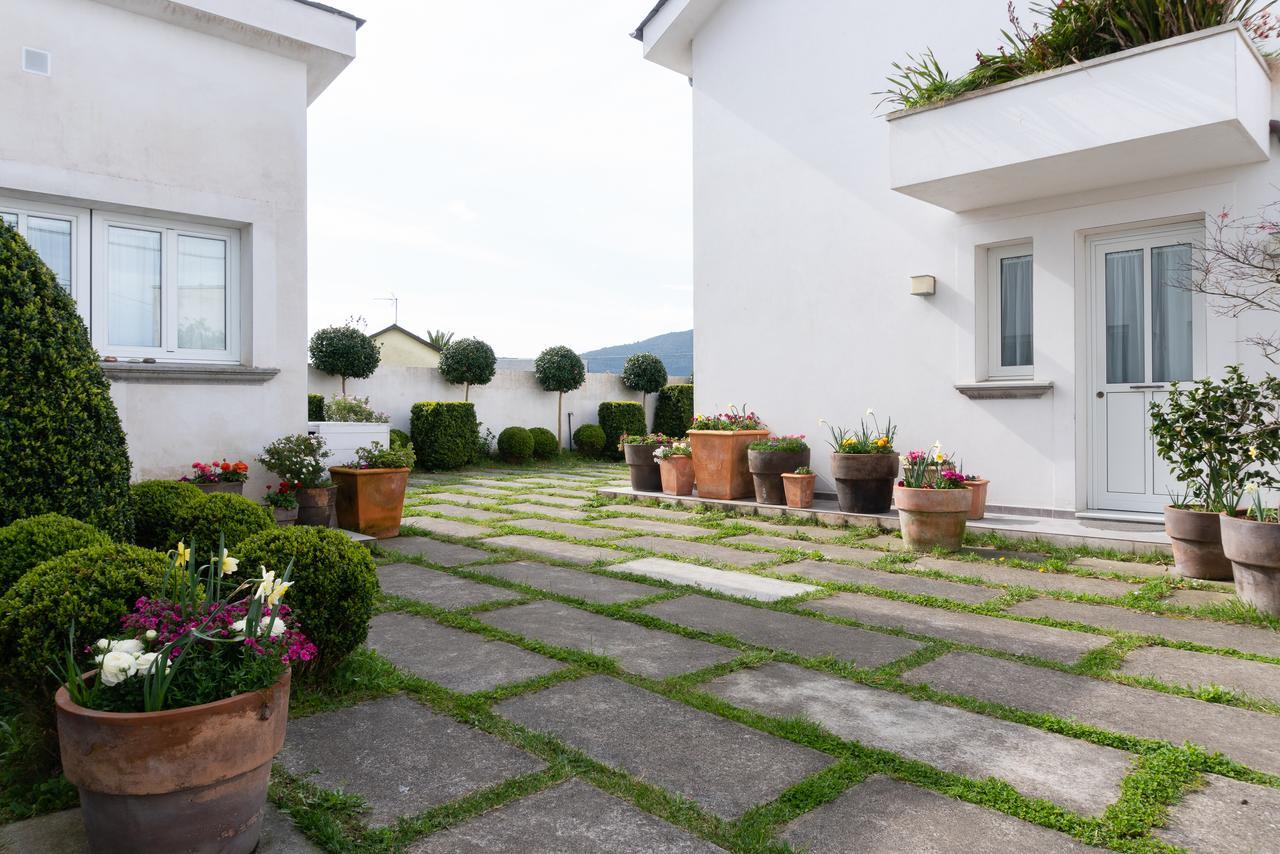 La Casa De Las Camelias Busto Εξωτερικό φωτογραφία